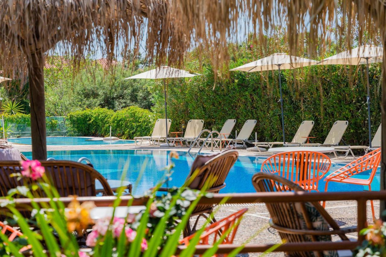 Ilena Hotel อาคาราวี ภายนอก รูปภาพ